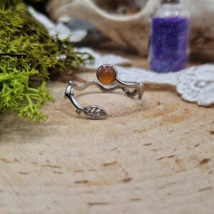 Alternative view of Bague de la Sylve Veilleuse - Cornaline et acier inoxydable doré ou argenté