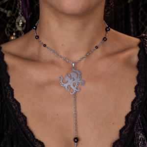 Alternative view of Collier Glam "Kraken de la Baie de Morts & Fiers" - Grenat et acier inoxydable